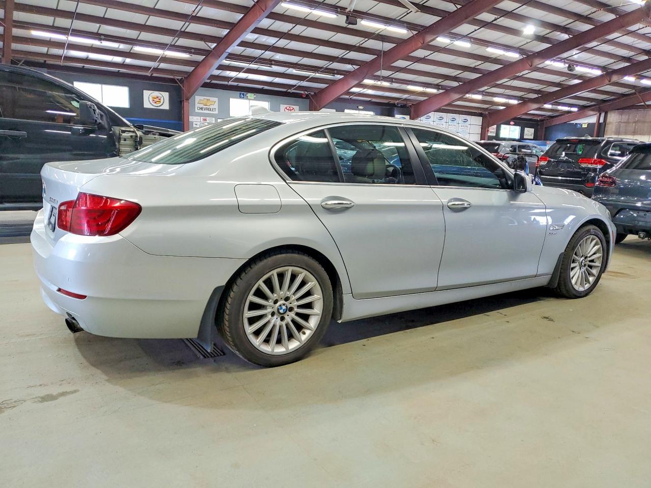 2011 BMW 5 SERIES