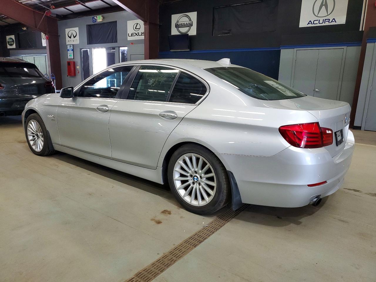 2011 BMW 5 SERIES