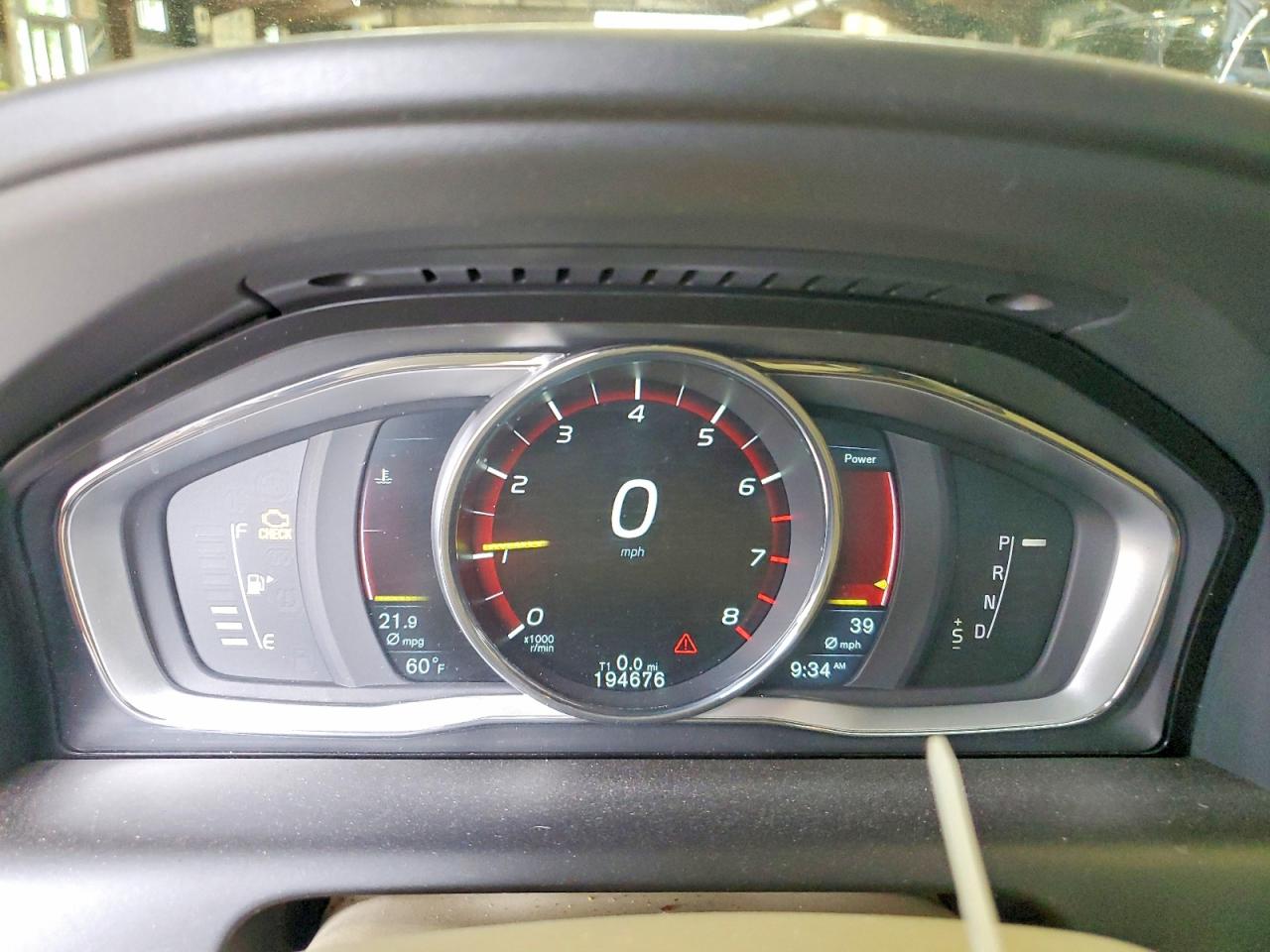 2016 VOLVO XC60