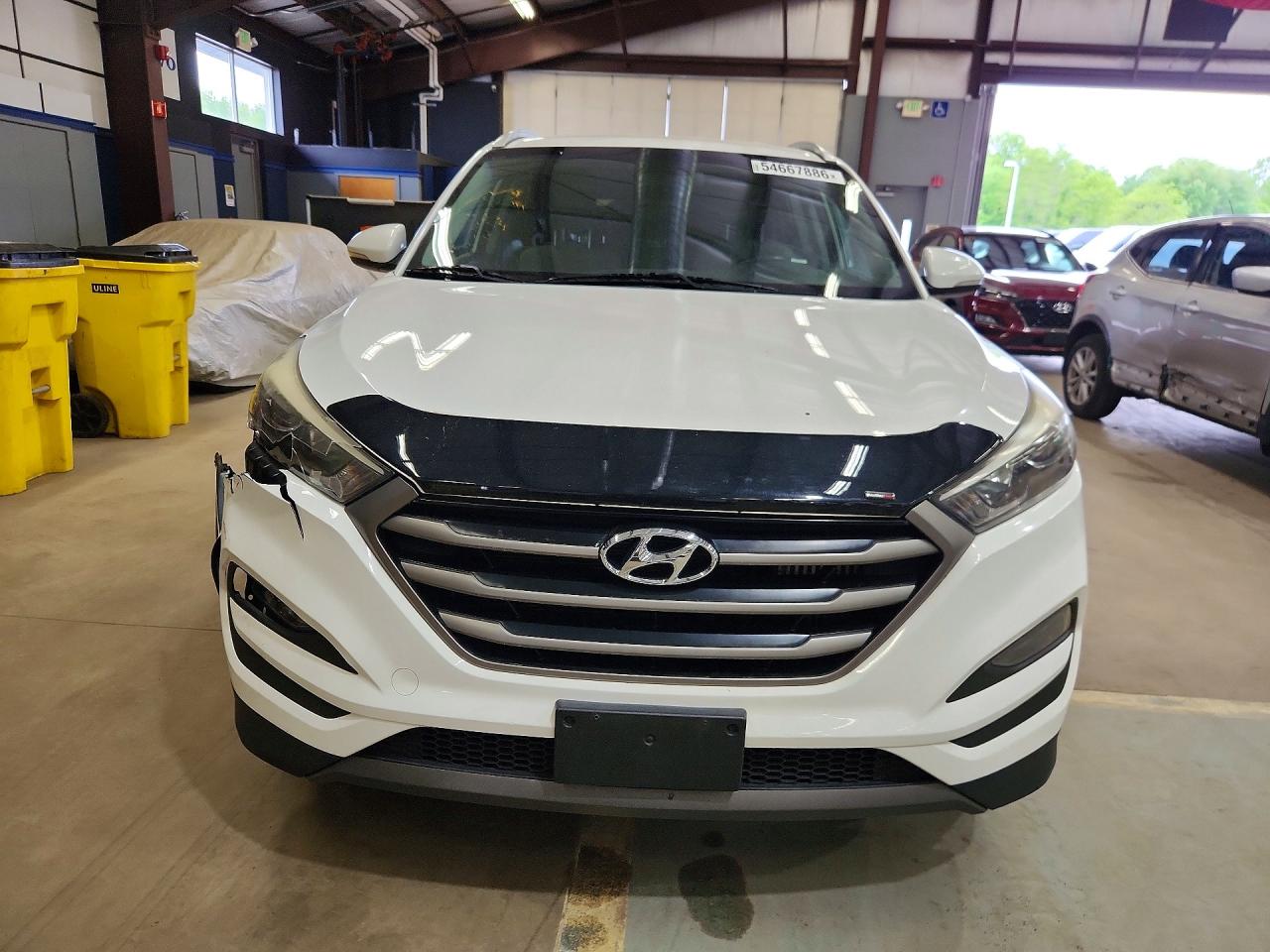2016 HYUNDAI TUCSON