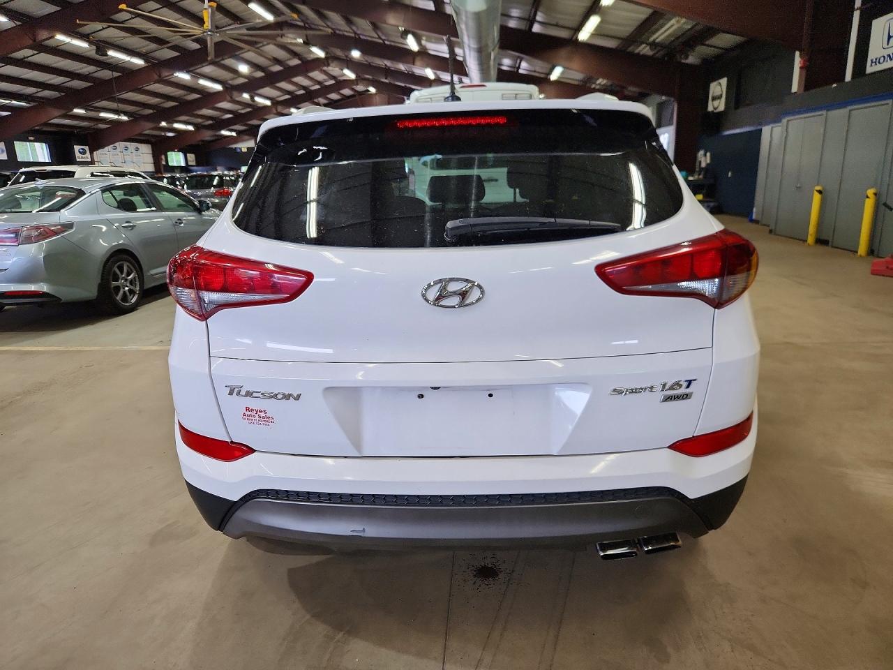 2016 HYUNDAI TUCSON