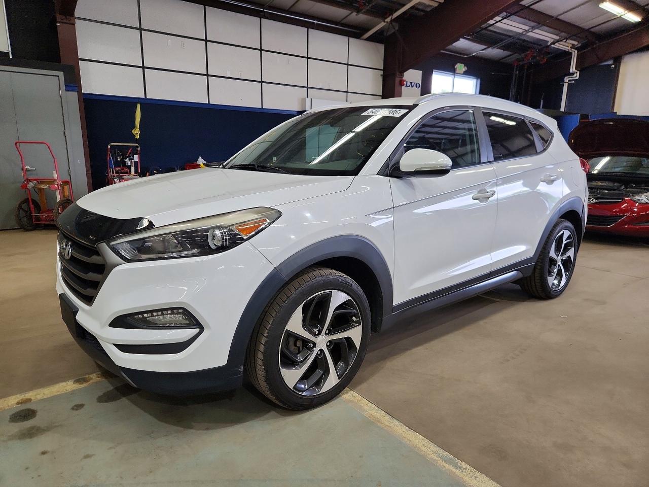 2016 HYUNDAI TUCSON