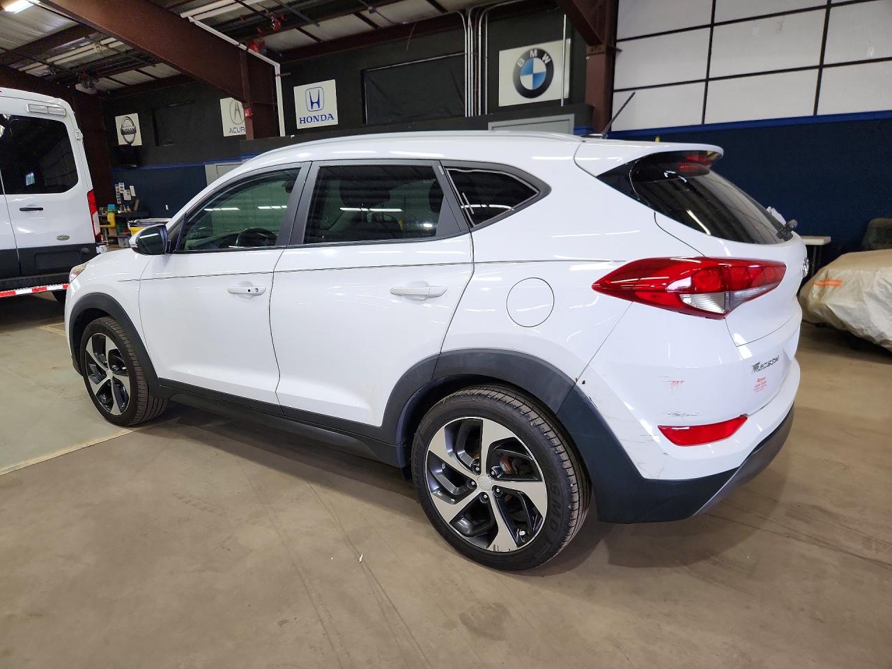 2016 HYUNDAI TUCSON