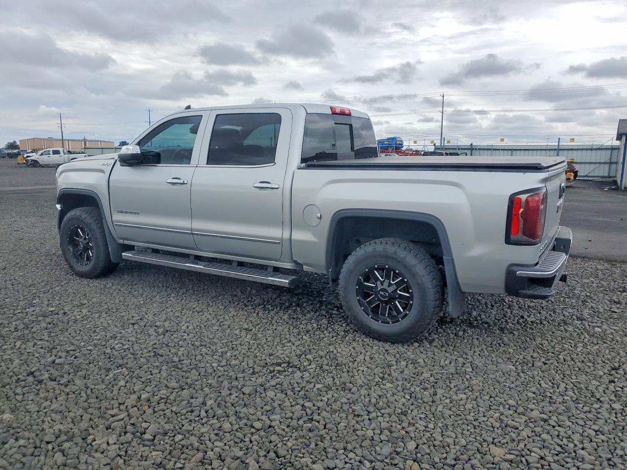 2017 GMC SIERRA