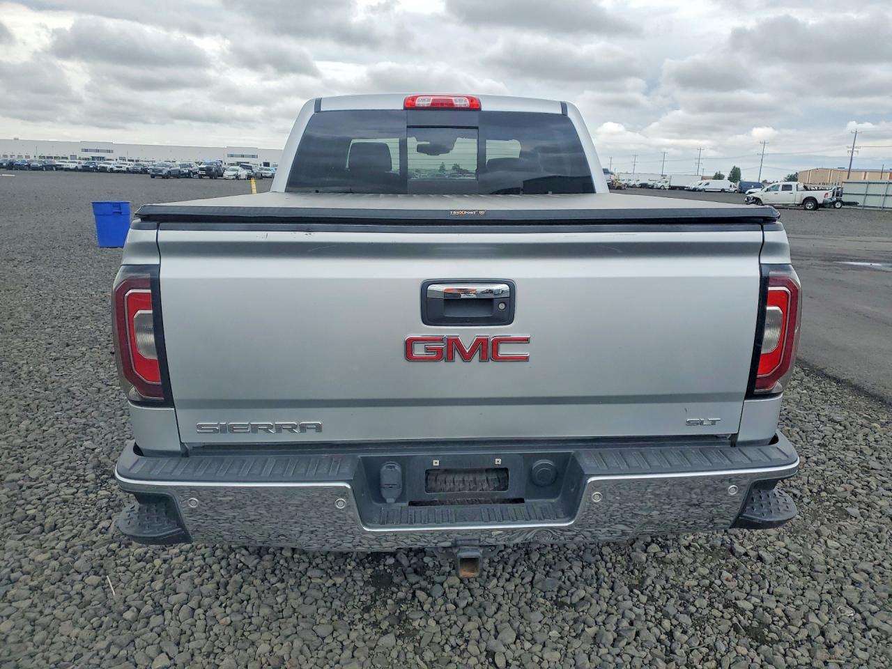 2017 GMC SIERRA