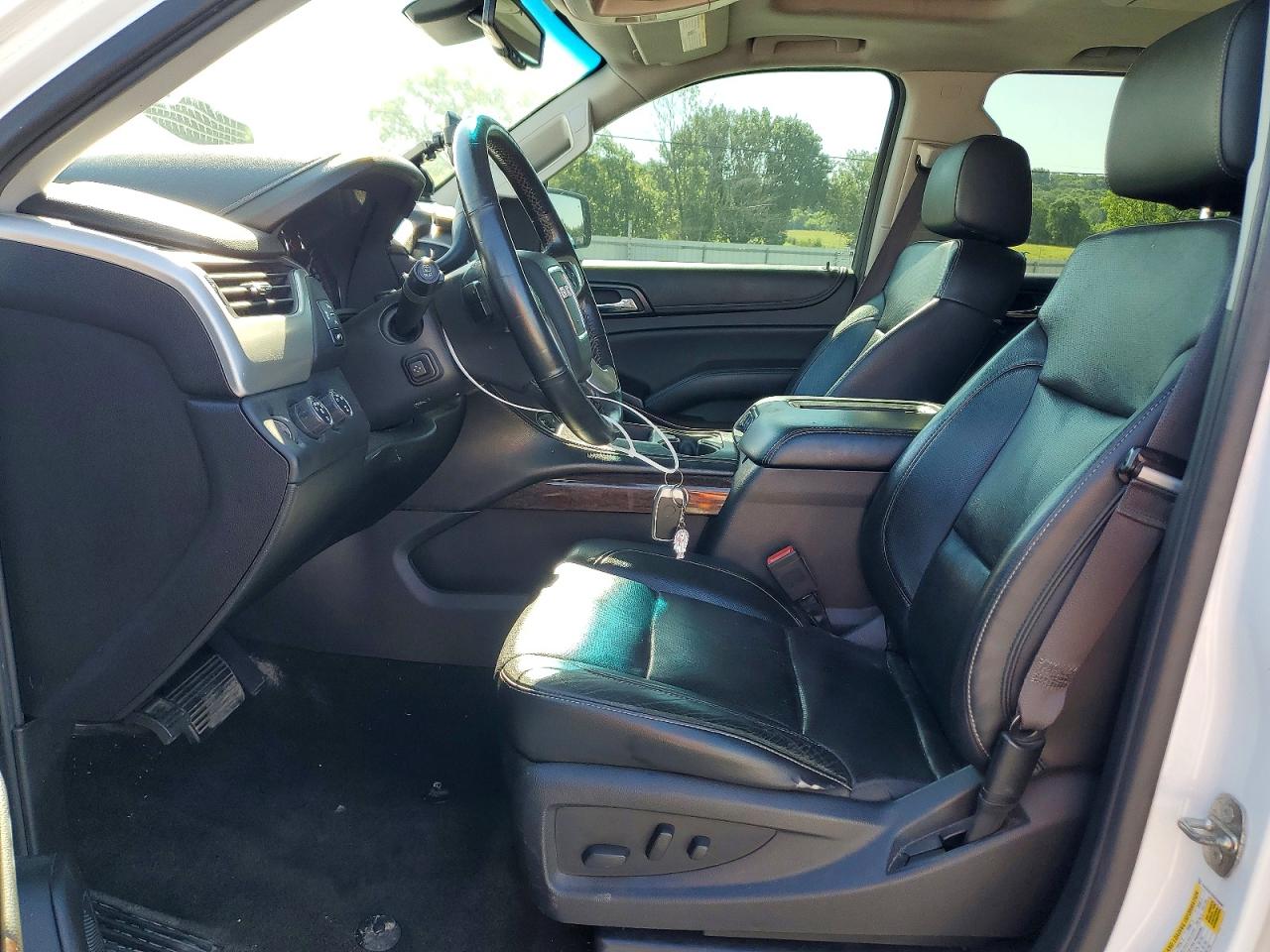 2016 GMC YUKON