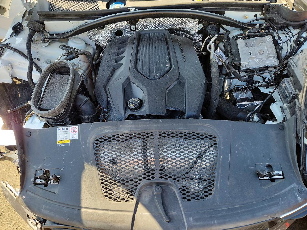 2023 PORSCHE MACAN