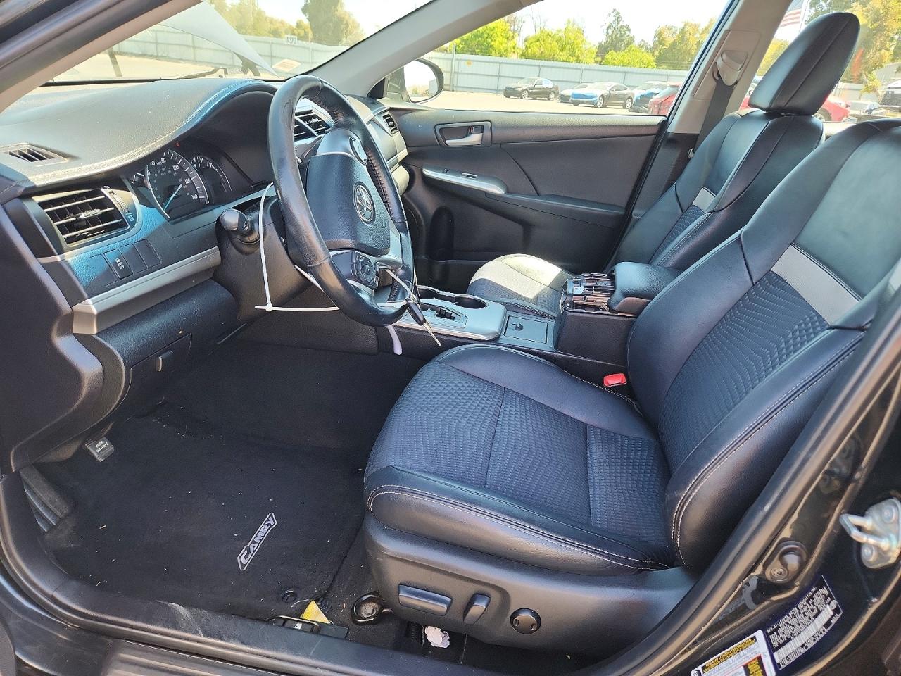 2014 TOYOTA CAMRY