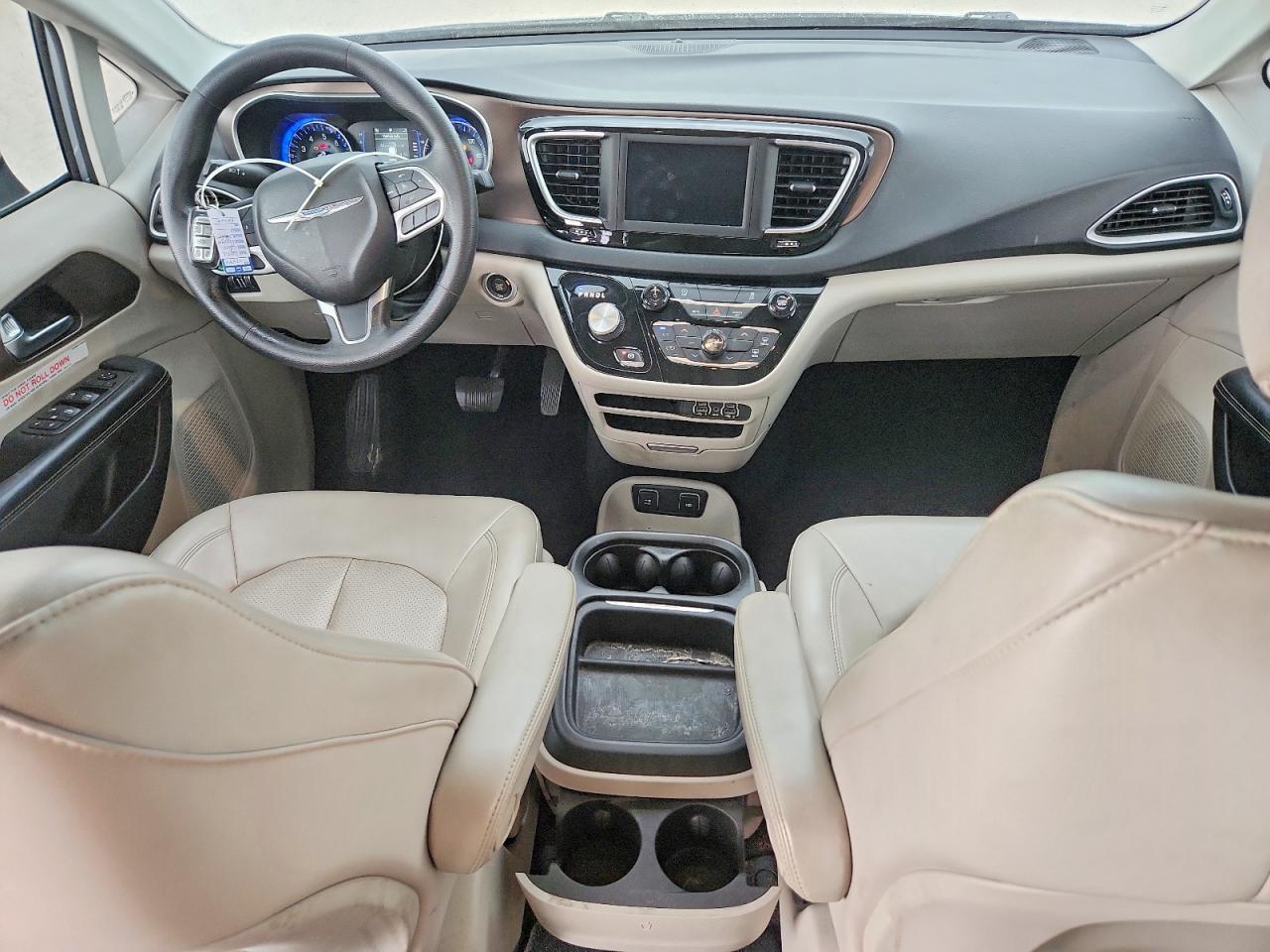 2021 CHRYSLER MINIVAN