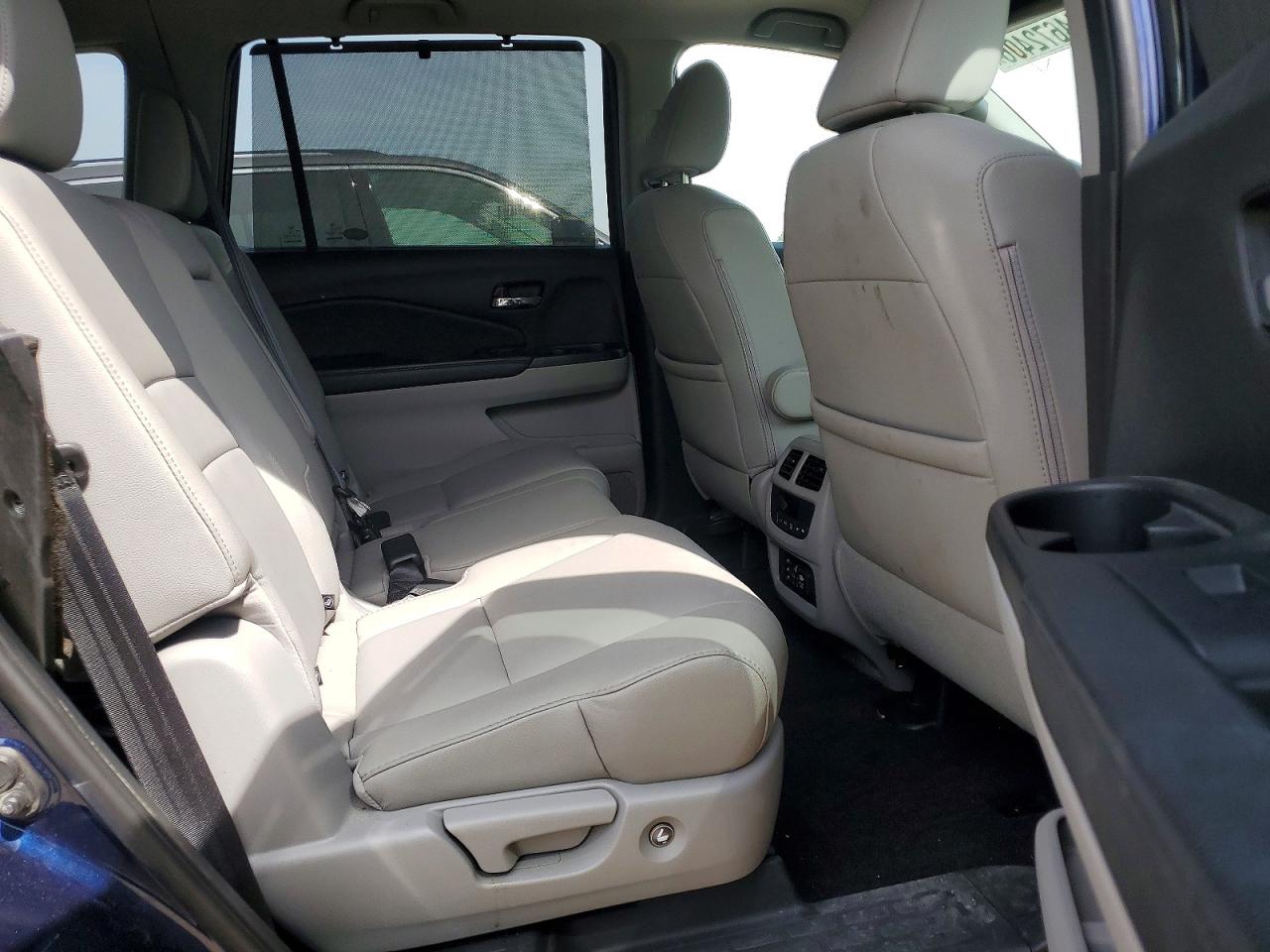 2016 HONDA PILOT