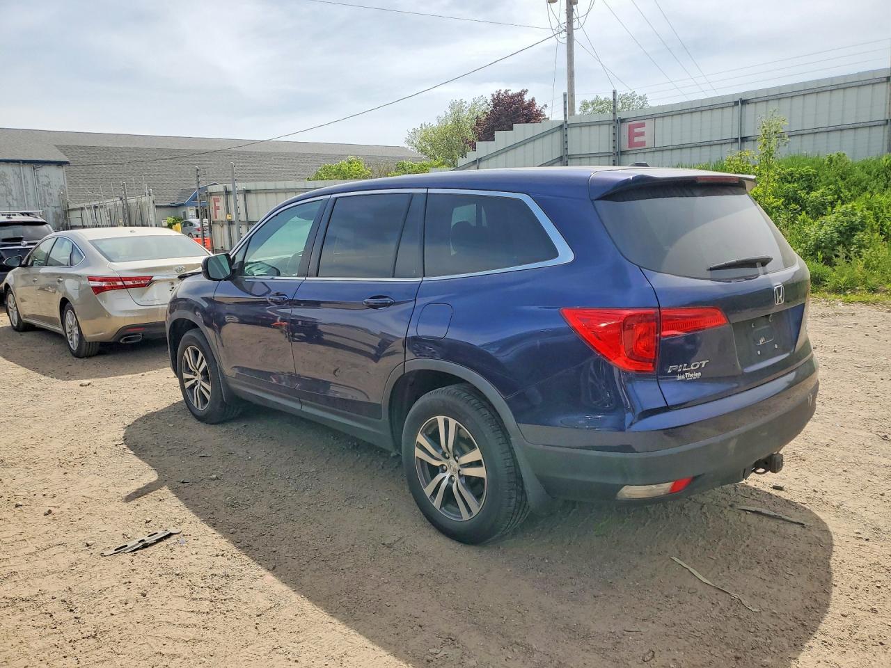 2016 HONDA PILOT