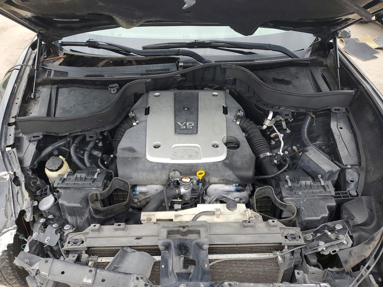 2011 INFINITI FX35