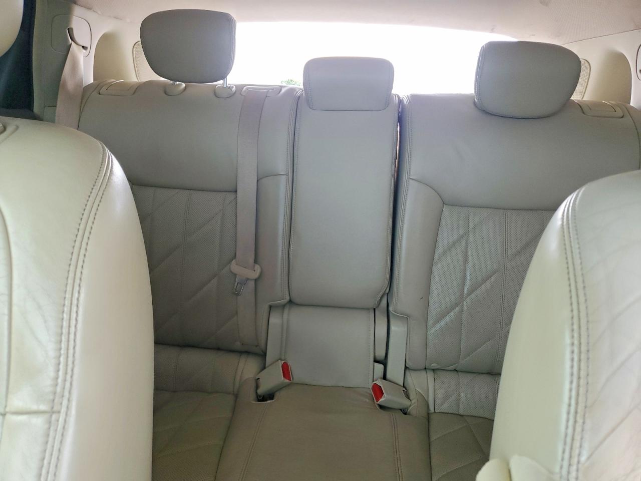 2011 INFINITI FX35