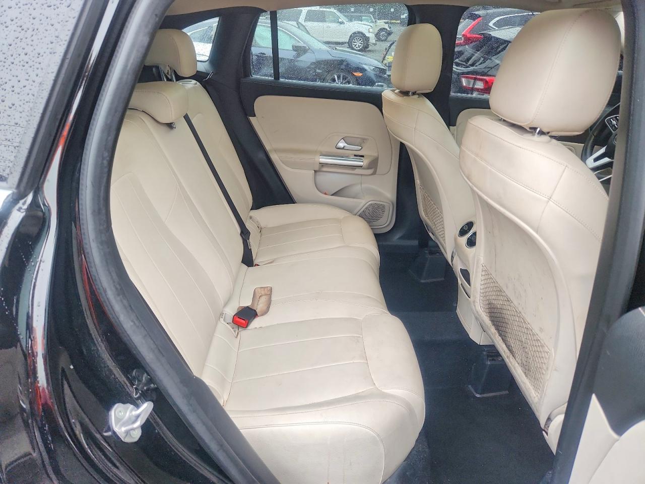 2021 MERCEDES-BENZ GLA-CLASS
