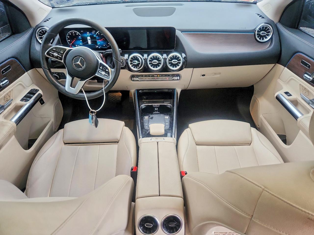 2021 MERCEDES-BENZ GLA-CLASS