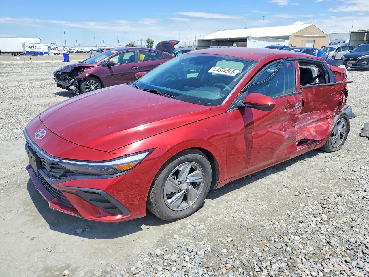 2024 HYUNDAI ELANTRA