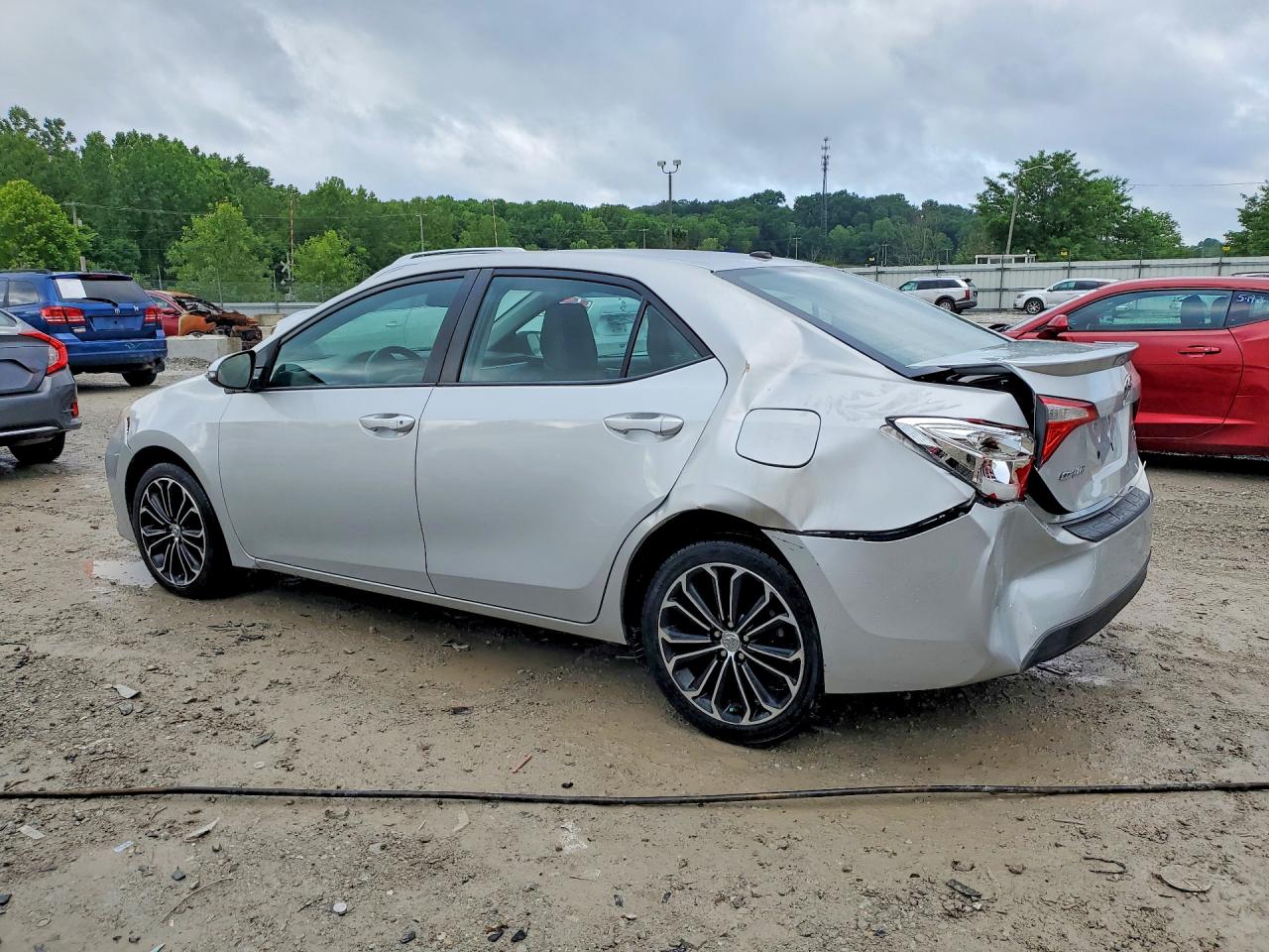 2015 TOYOTA COROLLA