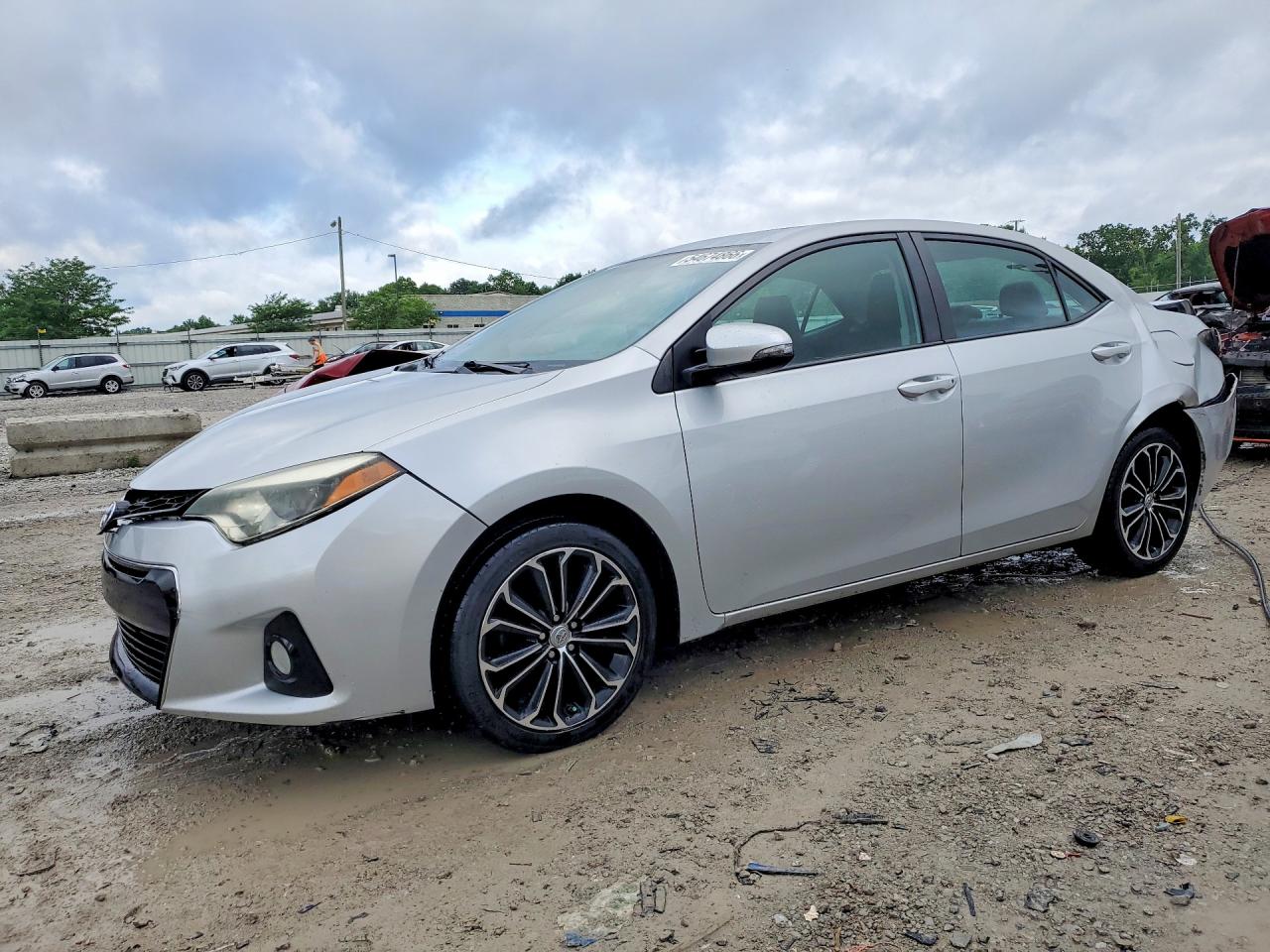 2015 TOYOTA COROLLA