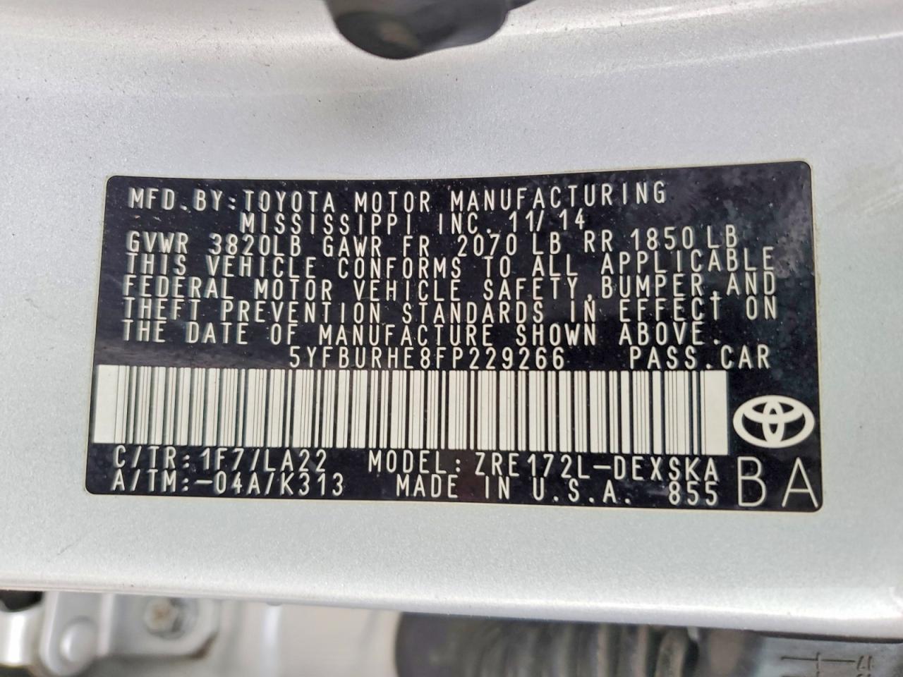 2015 TOYOTA COROLLA