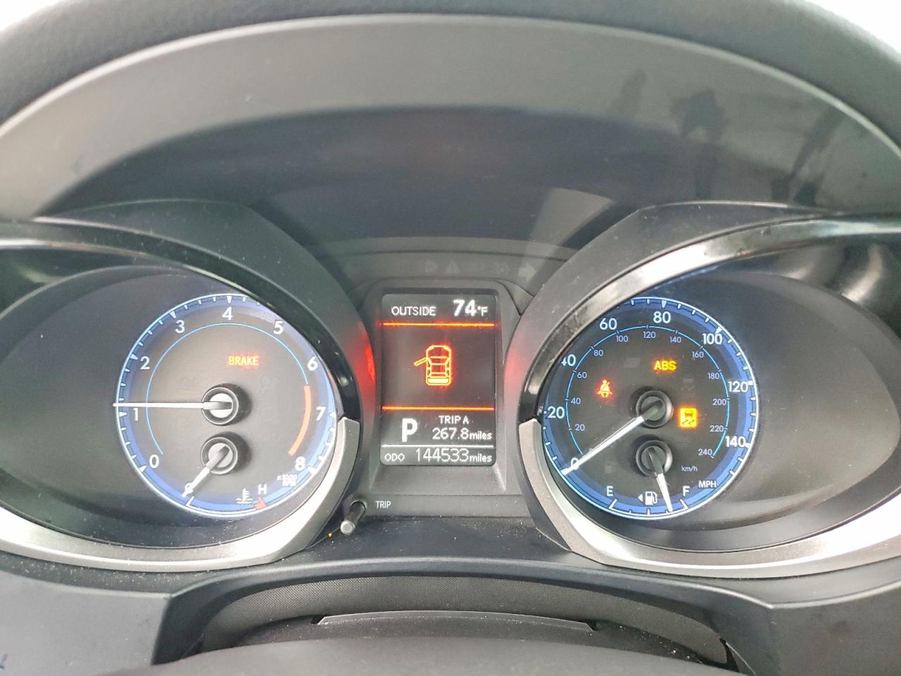 2015 TOYOTA COROLLA