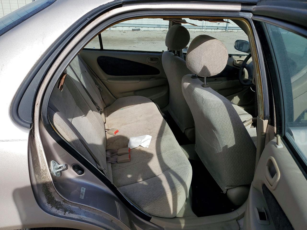 2001 TOYOTA COROLLA