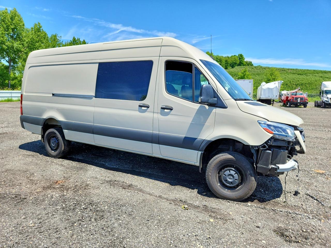 2024 MERCEDES BENZ SPRINTER 2