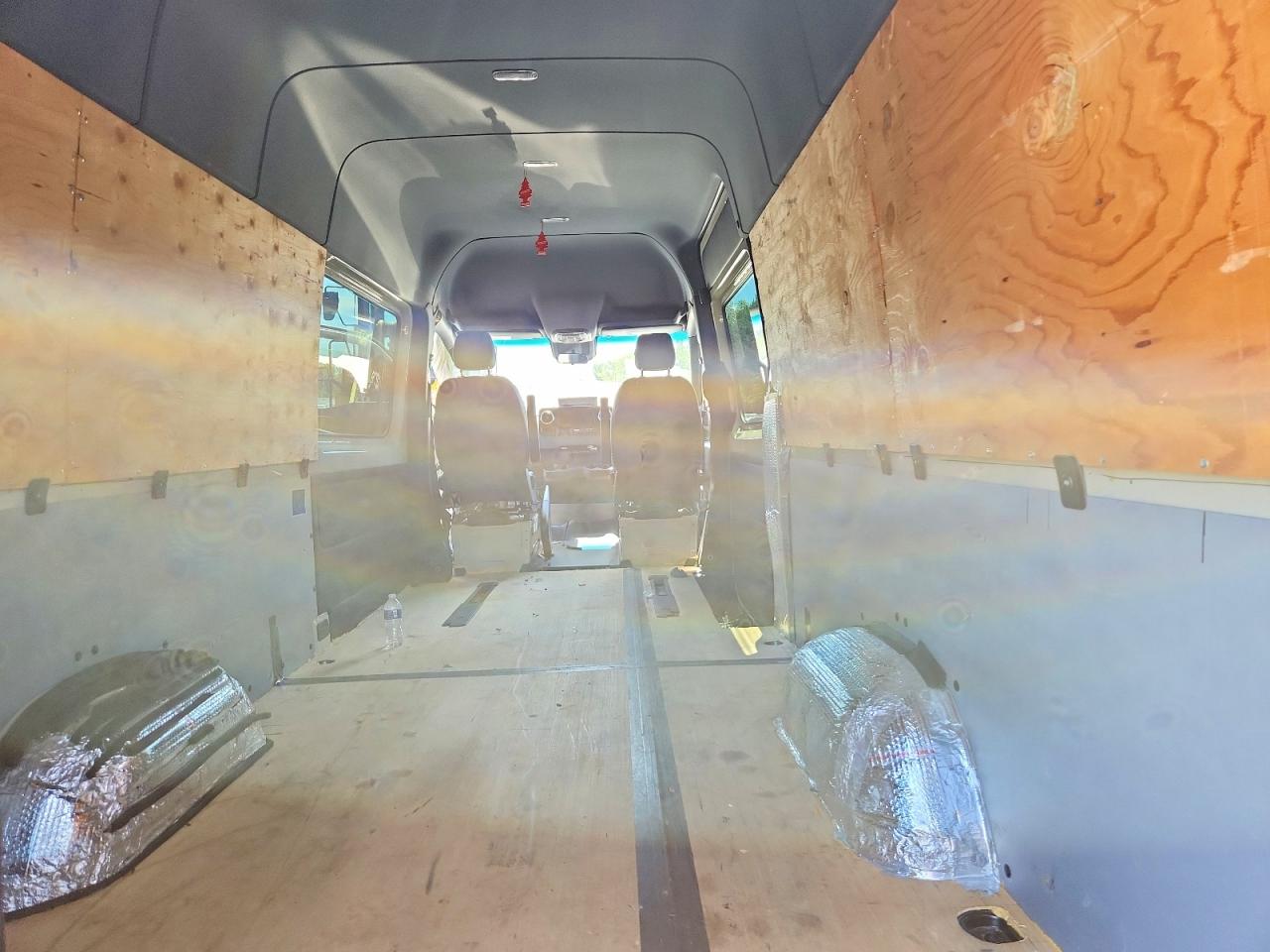 2024 MERCEDES BENZ SPRINTER 2