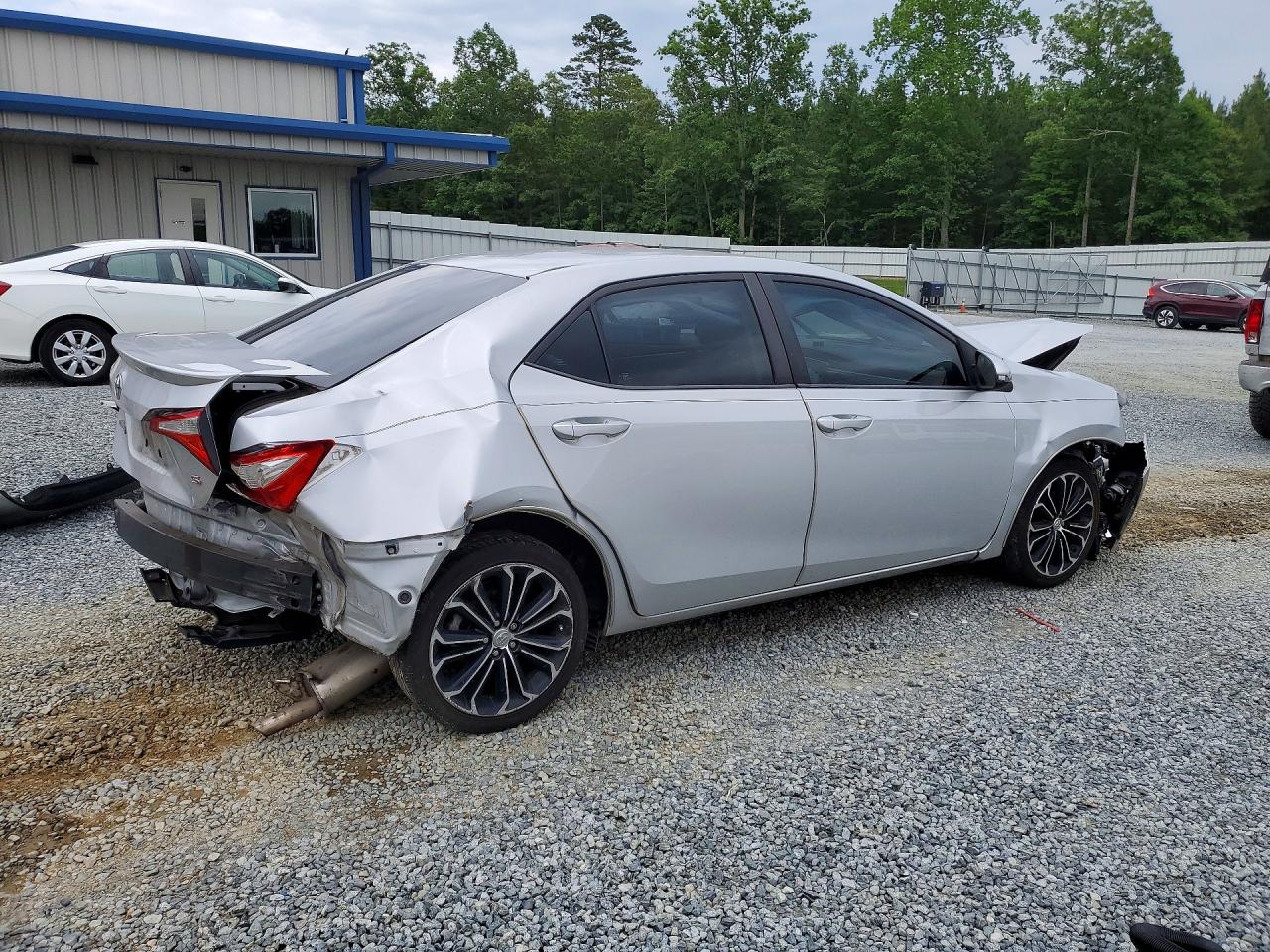 2015 TOYOTA COROLLA
