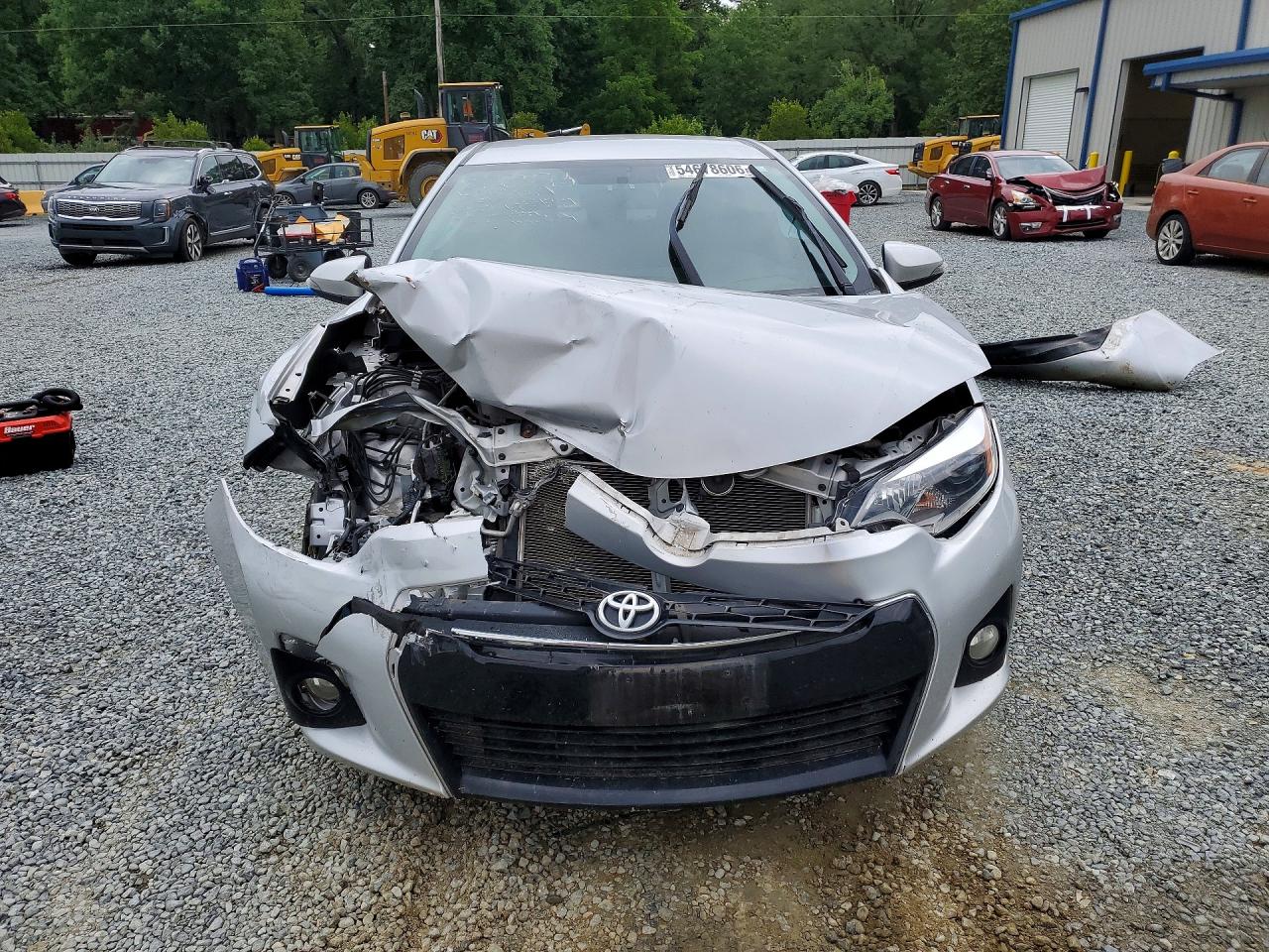 2015 TOYOTA COROLLA