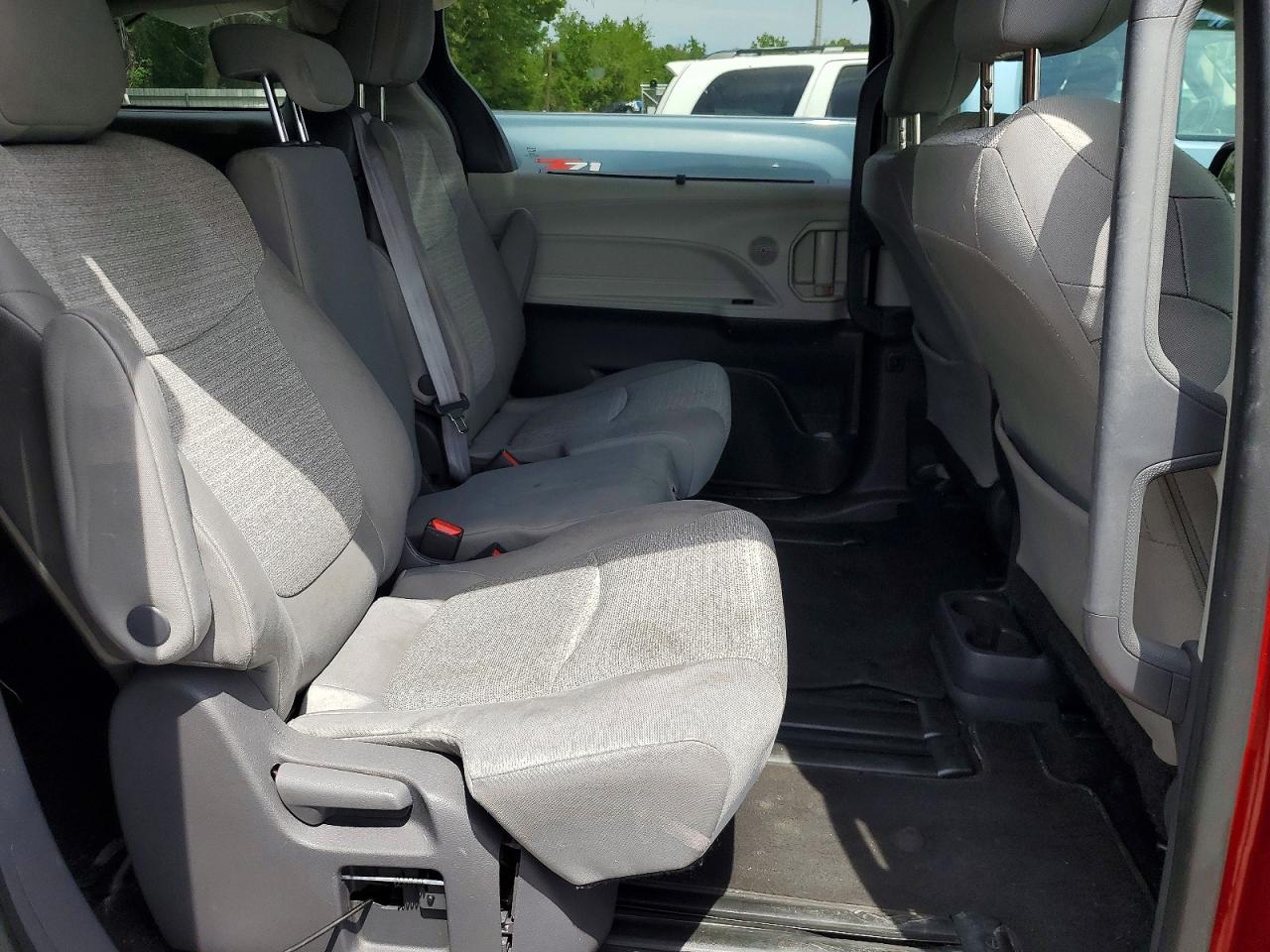 2021 TOYOTA SIENNA