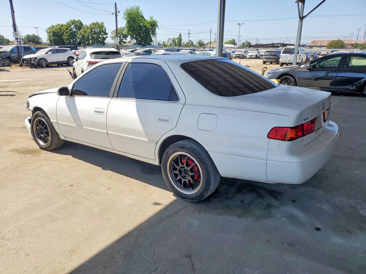 2000 TOYOTA CAMRY