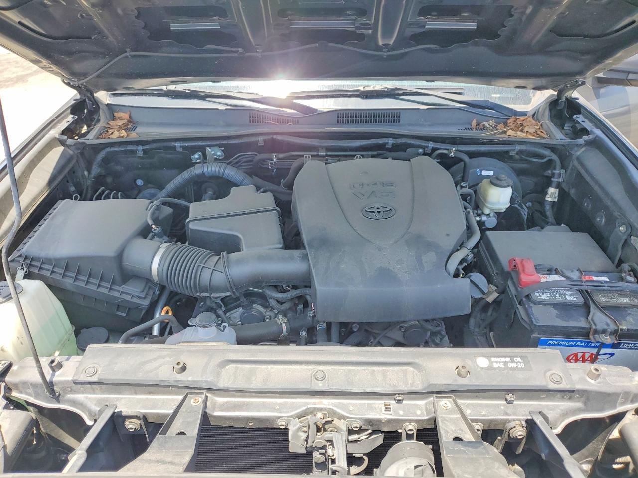 2017 TOYOTA TACOMA