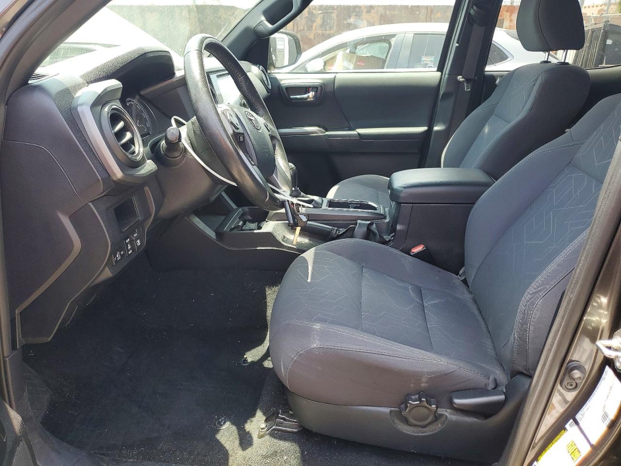 2017 TOYOTA TACOMA