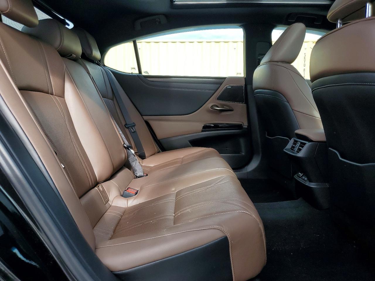 2023 LEXUS ES350