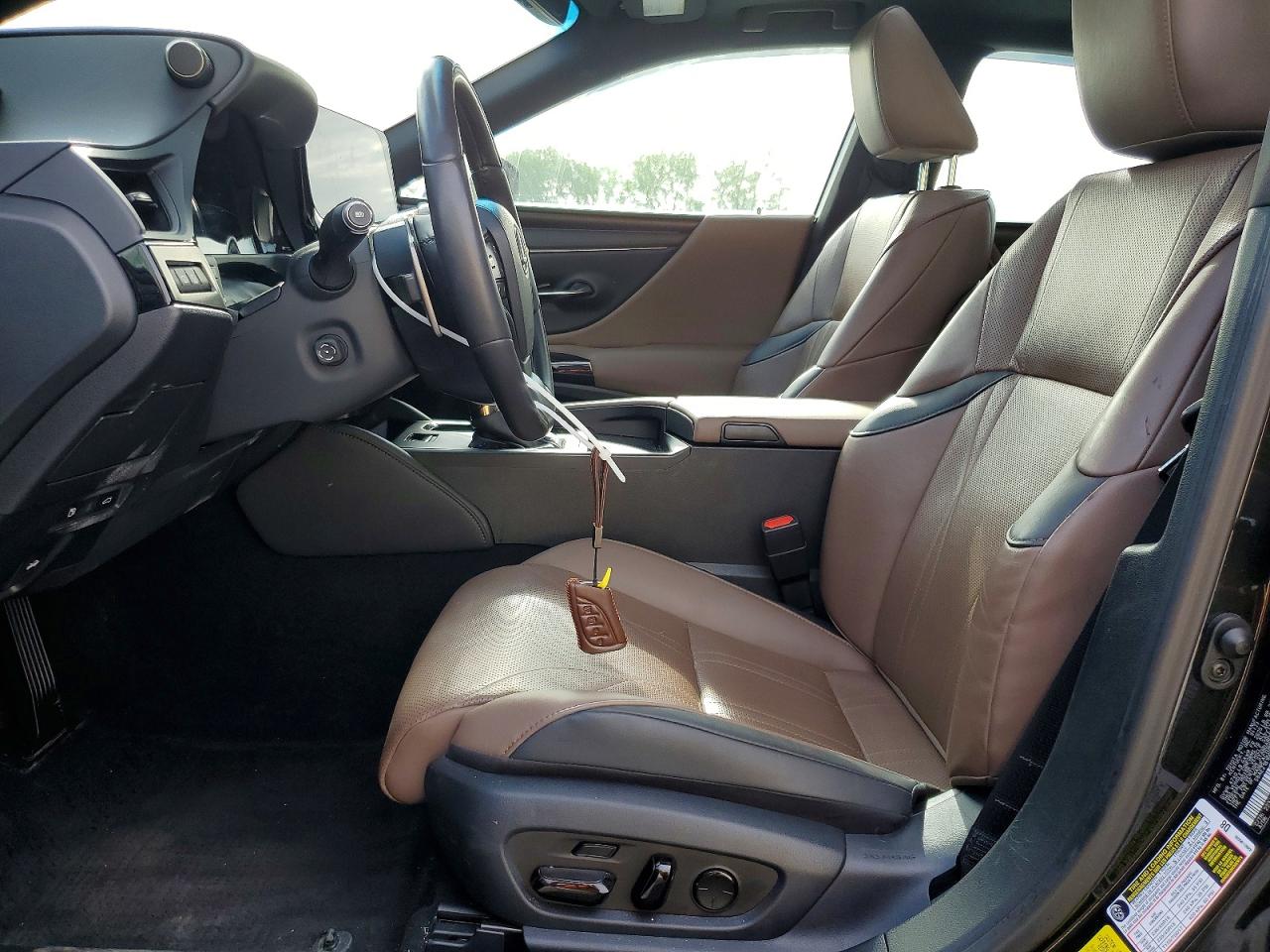 2023 LEXUS ES350