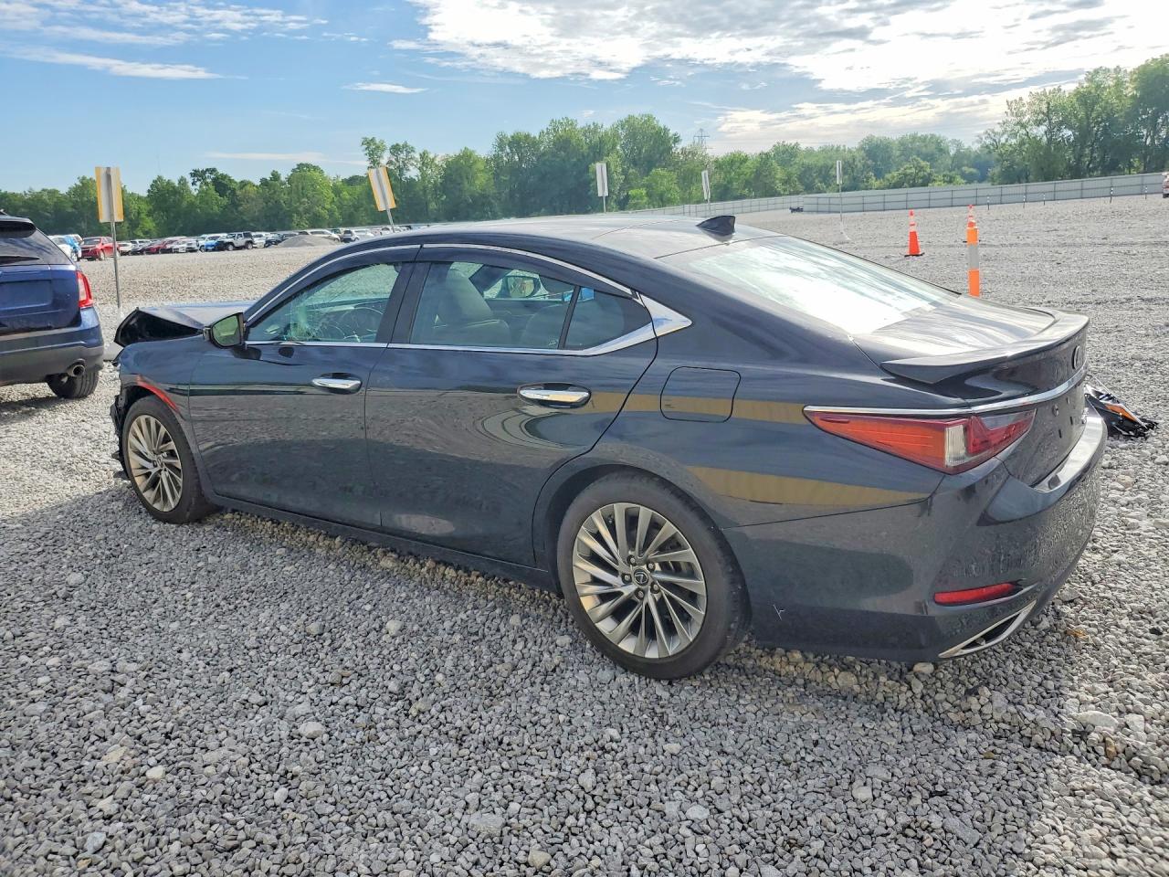 2023 LEXUS ES350