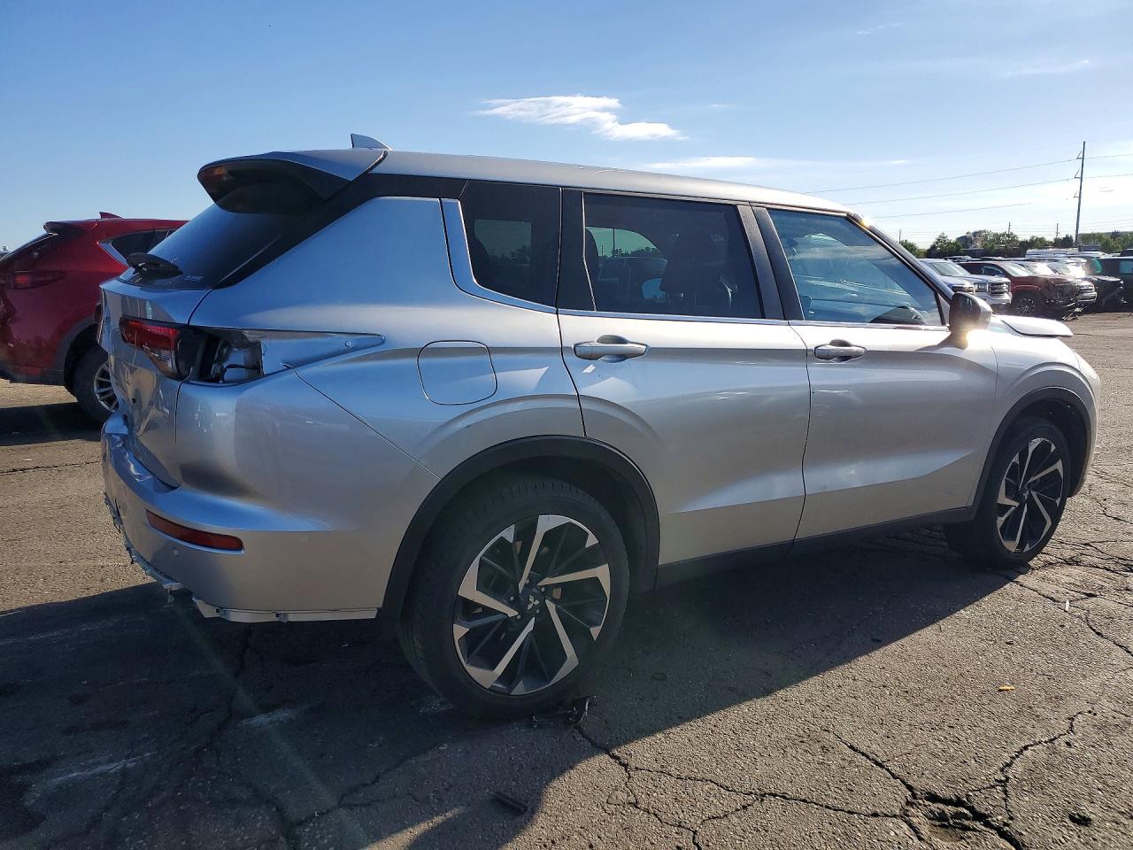 2022 MITSUBISHI OUTLANDER