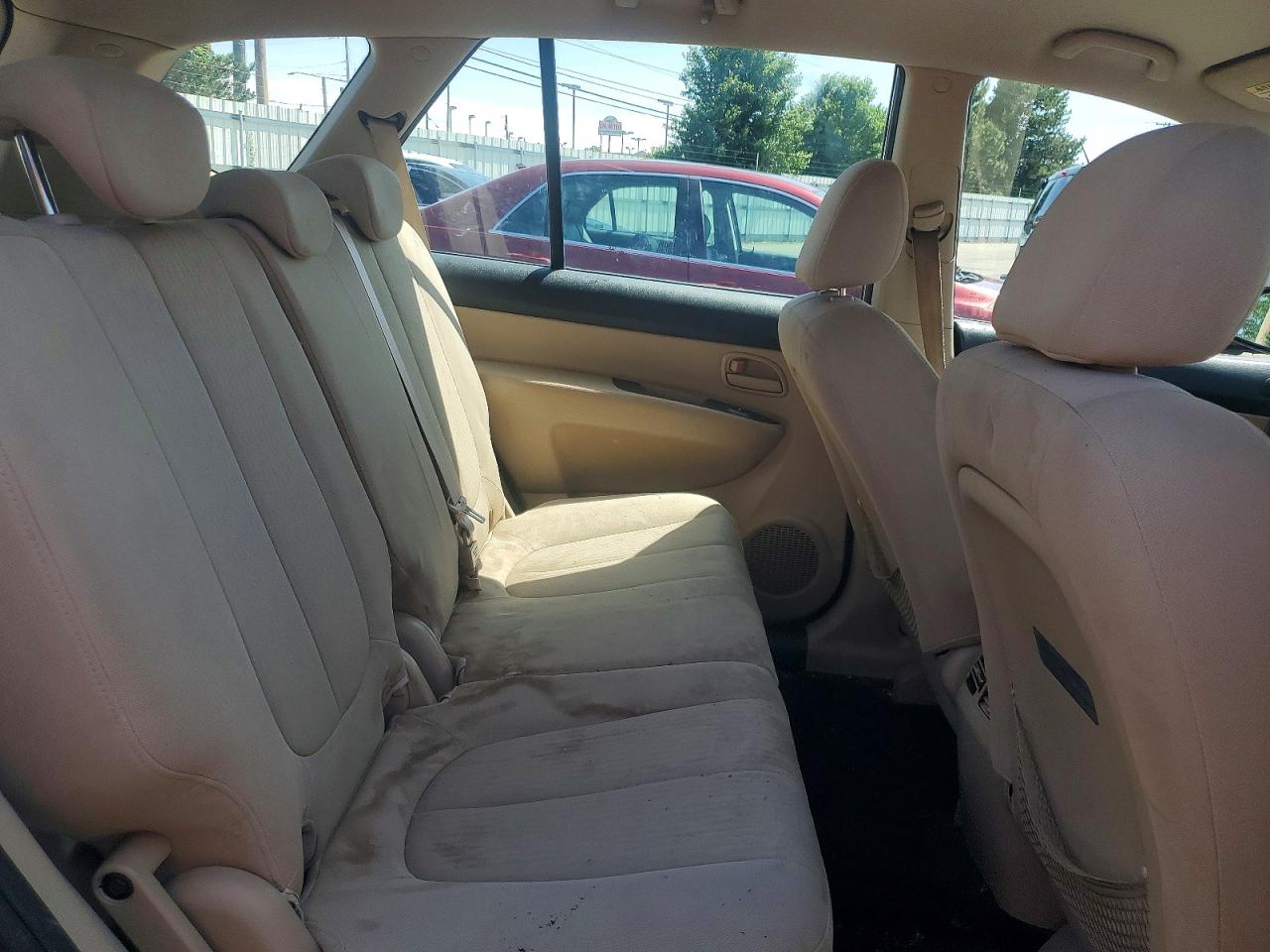 2009 KIA RONDO