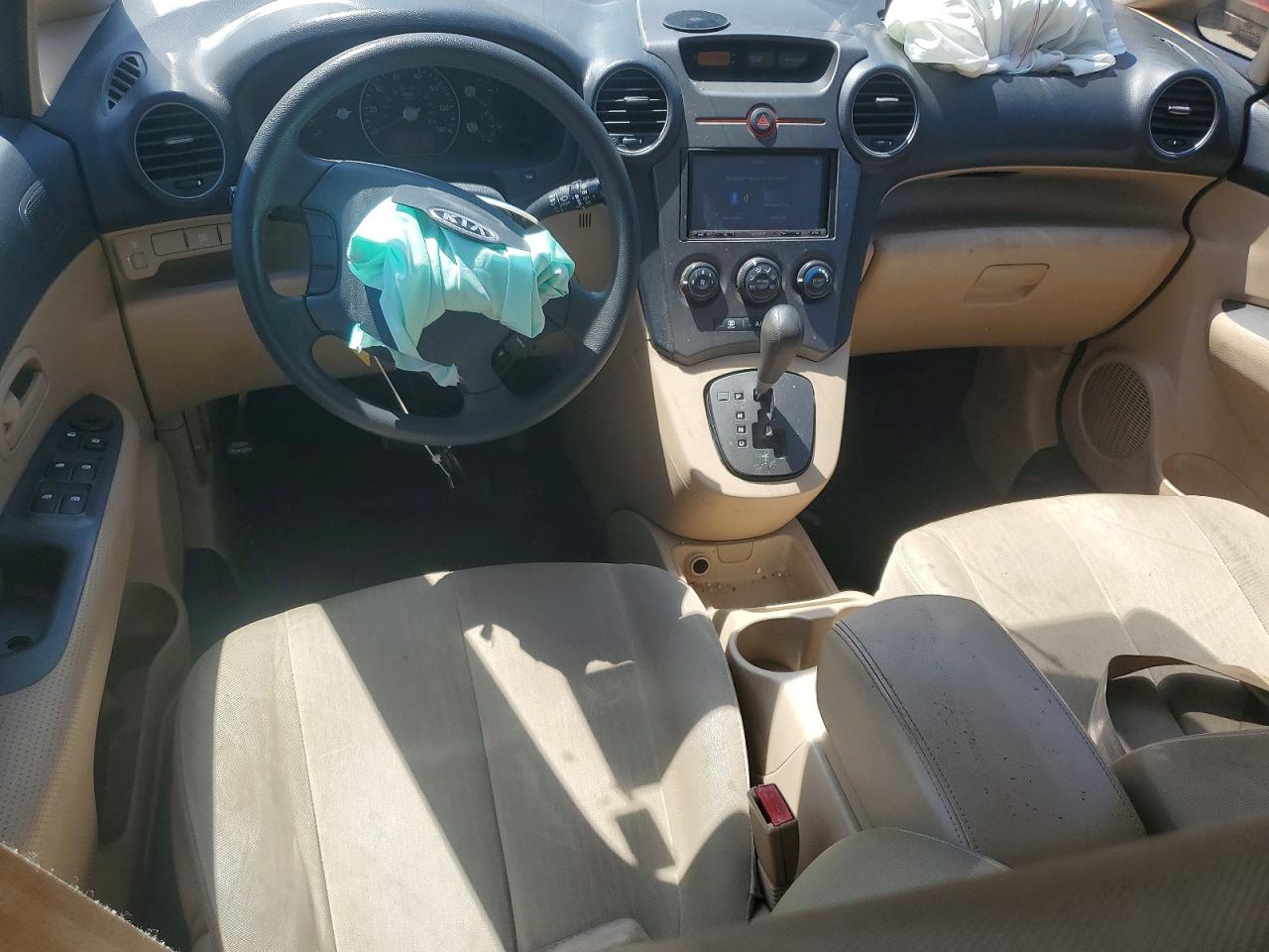2009 KIA RONDO