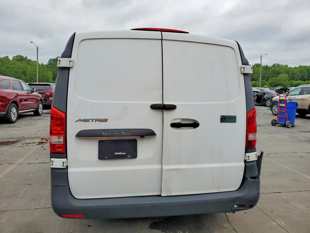 2020 MERCEDES BENZ METRIS