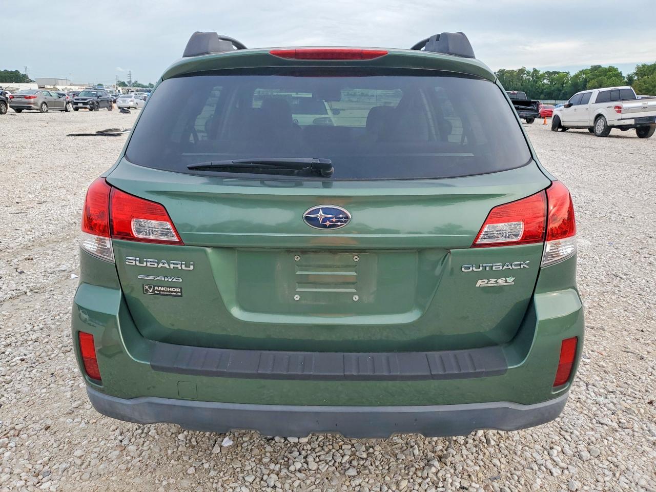 2013 SUBARU OUTBACK