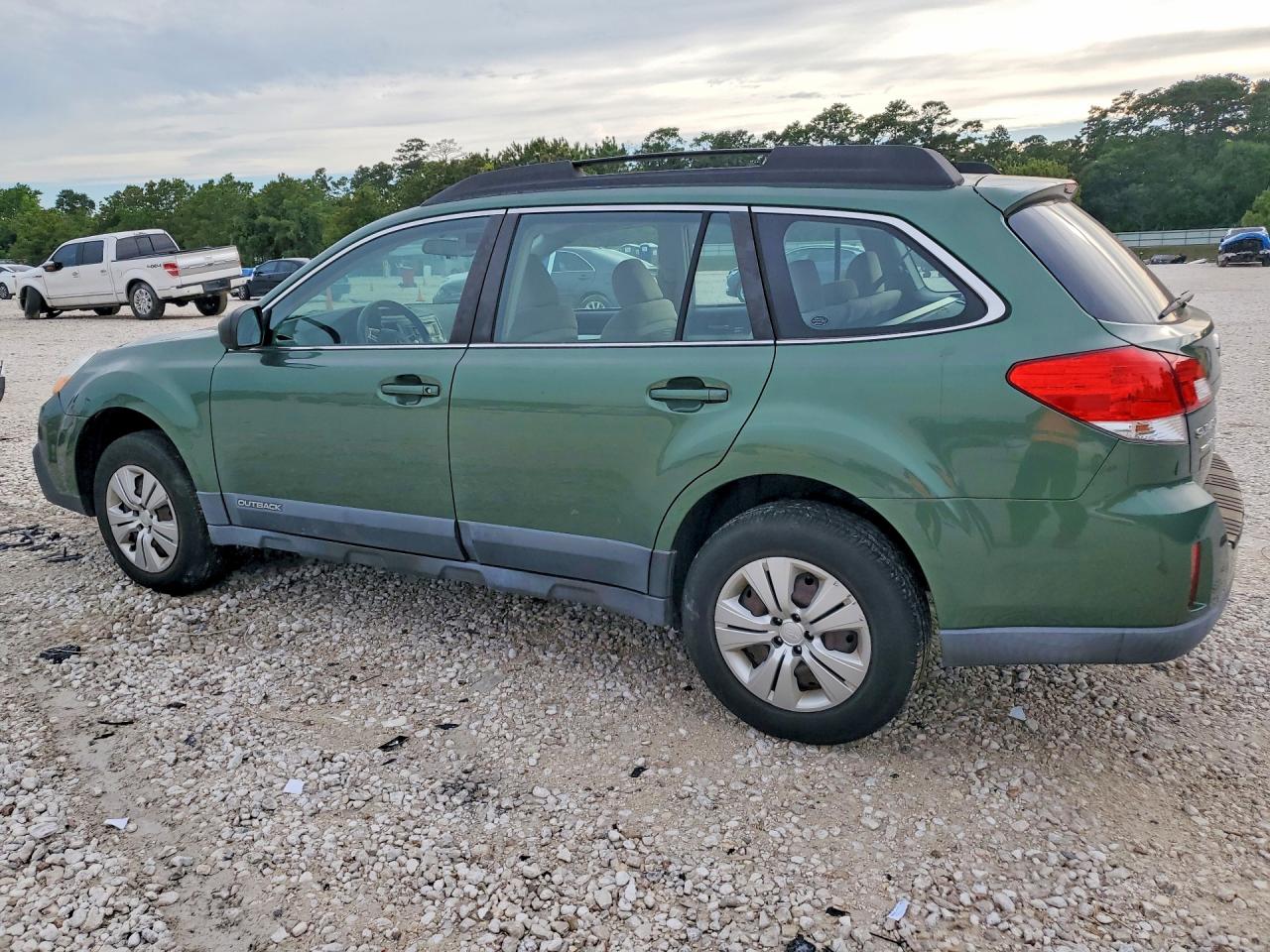 2013 SUBARU OUTBACK