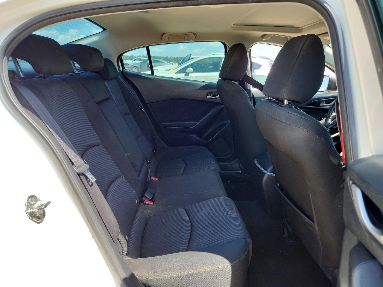 2016 MAZDA 3