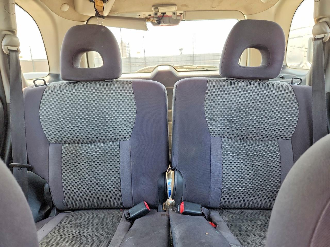 2004 TOYOTA RAV4