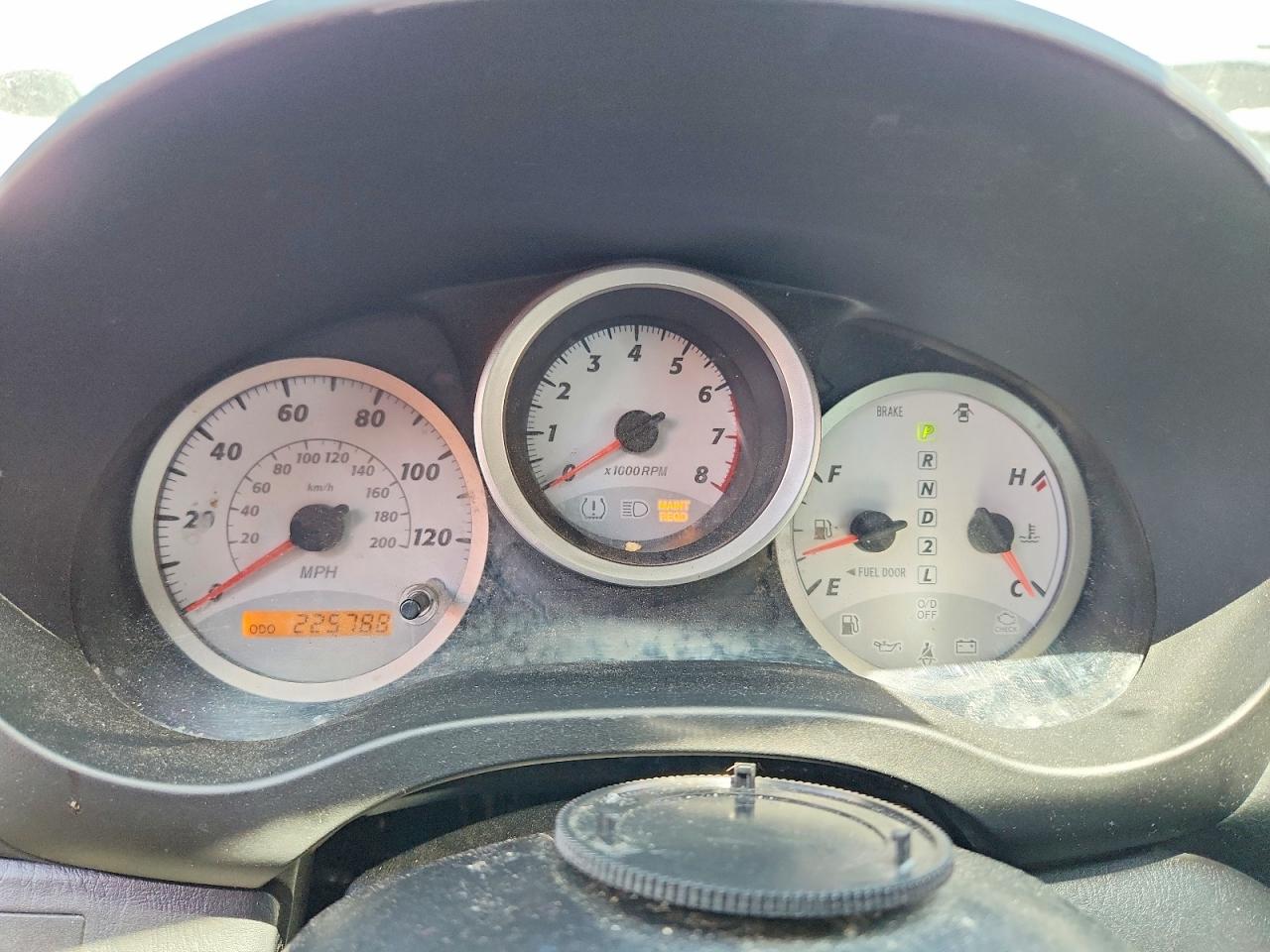 2004 TOYOTA RAV4