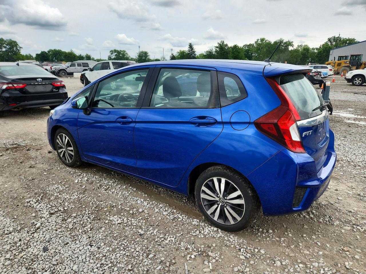 2015 HONDA FIT