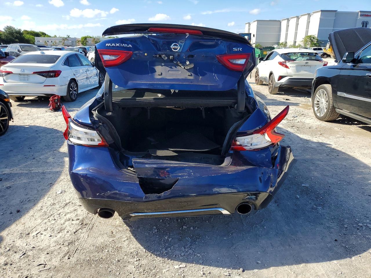 2017 NISSAN MAXIMA