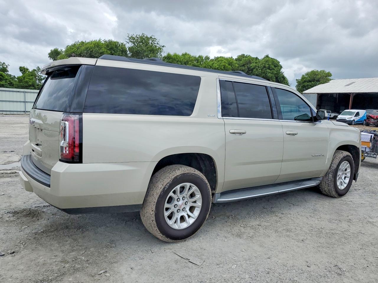 2015 GMC YUKON