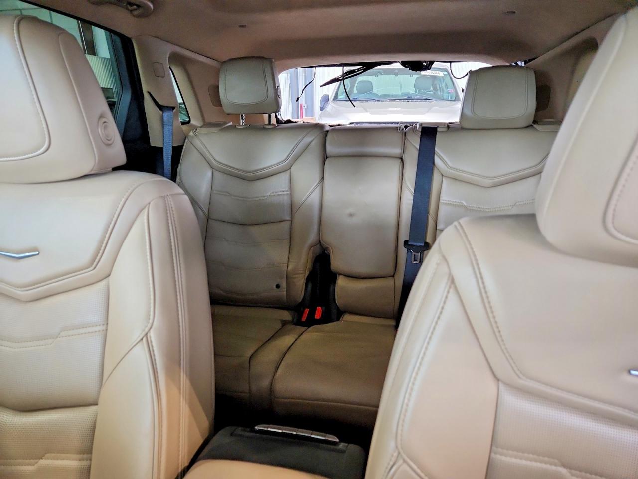 2017 CADILLAC XT5