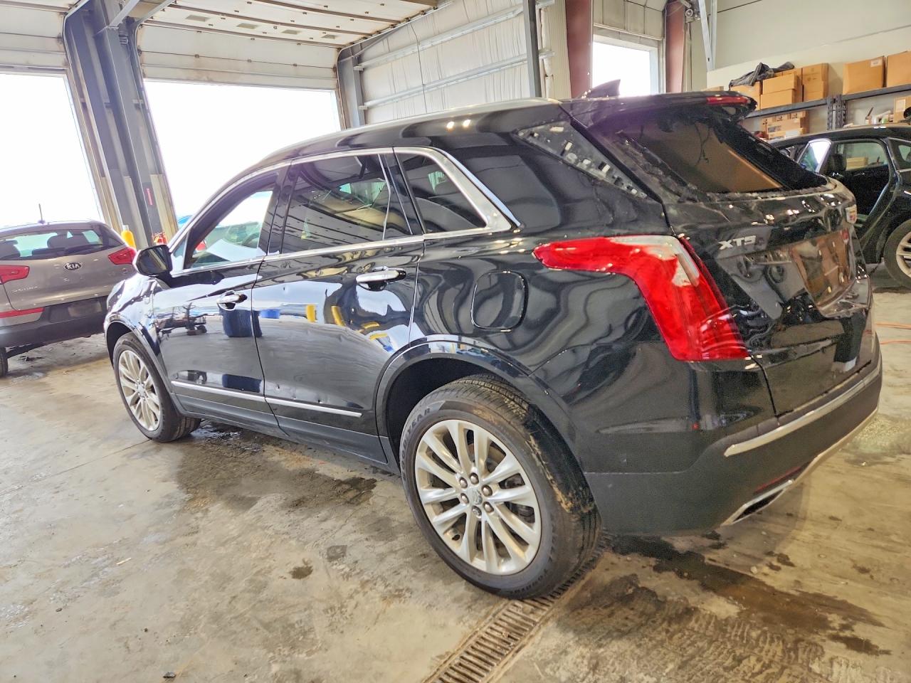 2017 CADILLAC XT5